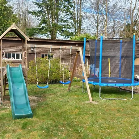 Charmante Maison Avec Jardin Entre Deauville Et Honfleur Holiday home Saint-Gatien-des-Bois